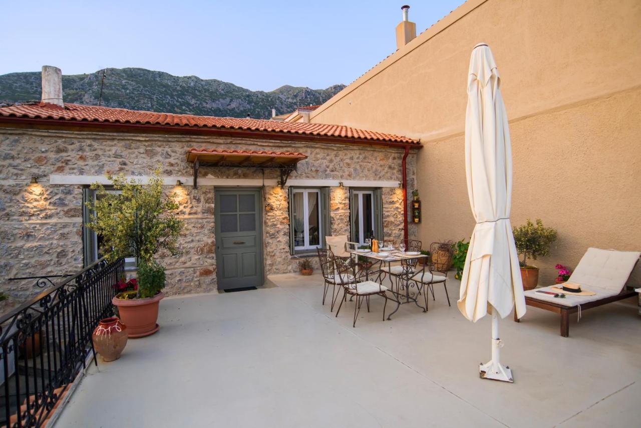 Guesthouse Simou With View 3 Bedrooms Arachova Exteriér fotografie