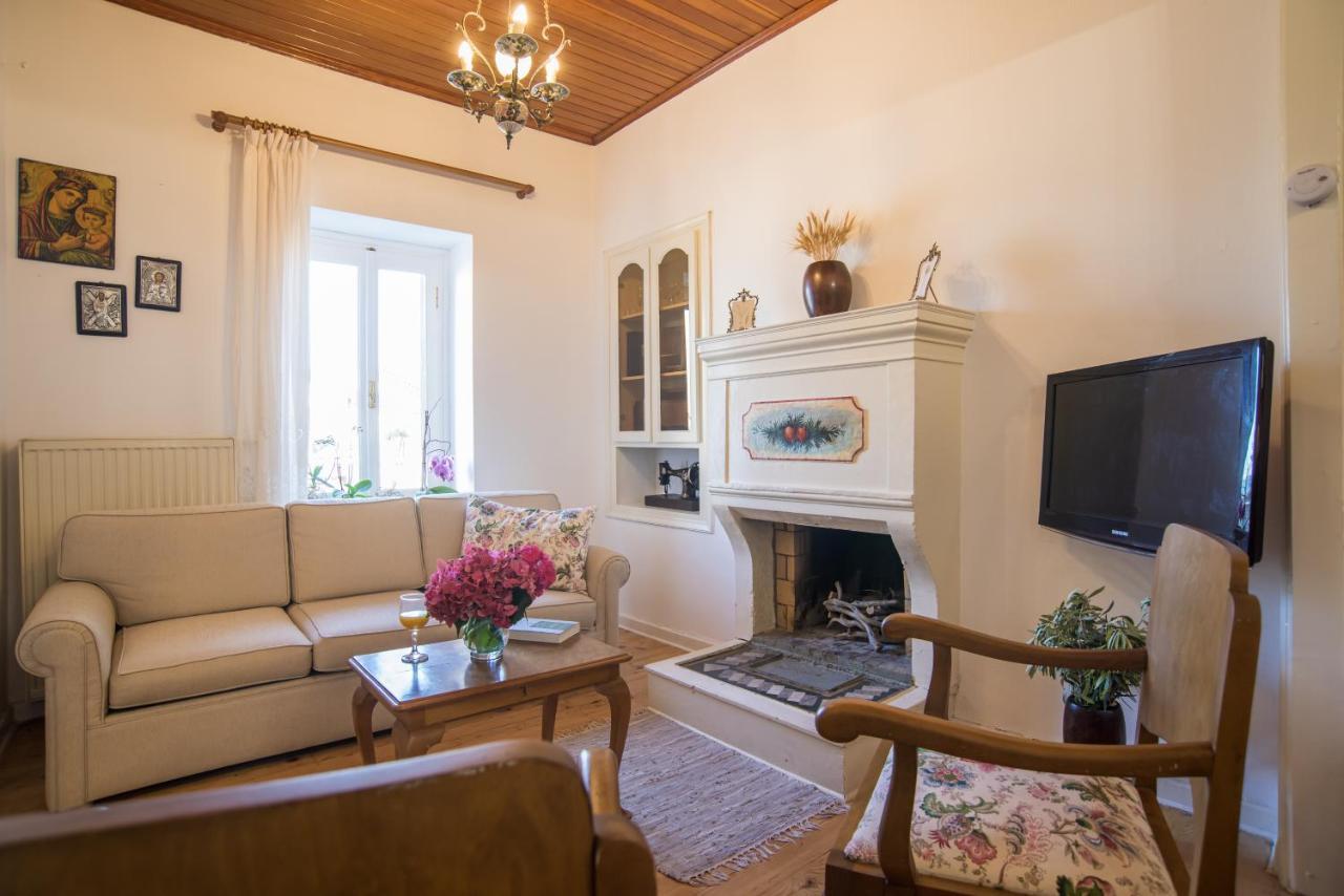 Guesthouse Simou With View 3 Bedrooms Arachova Exteriér fotografie